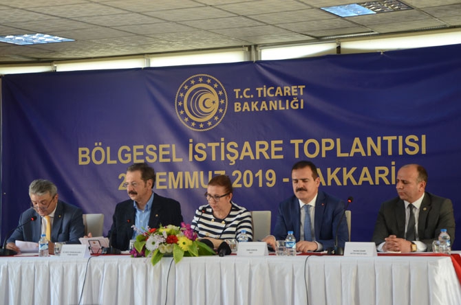 Ticaret Bakanı Pekcan Hakkari'de 10