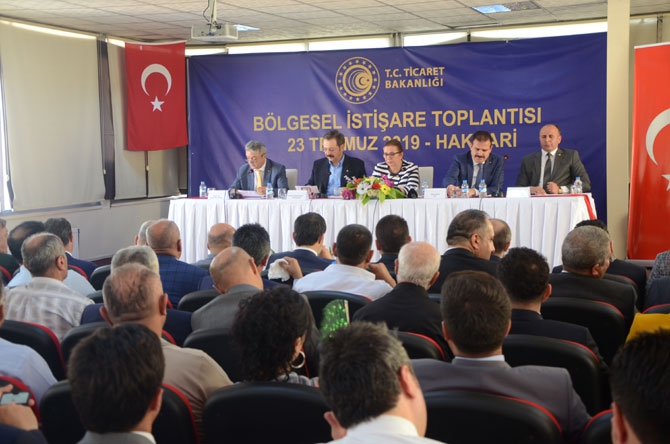 Ticaret Bakanı Pekcan Hakkari'de 12