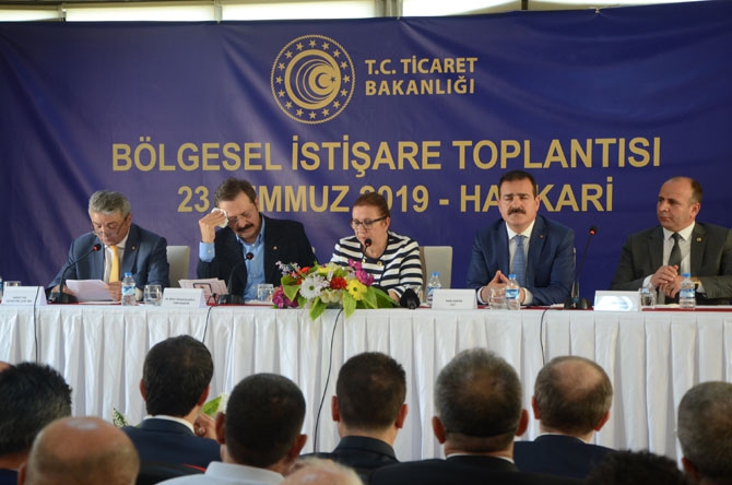 Ticaret Bakanı Pekcan Hakkari'de 8