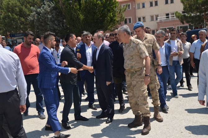 Vali Epcim davul zurnalarla uğurlandı 3