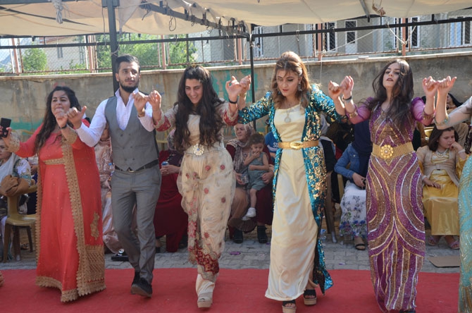 CHP'li Koparan'ın mutlu günü 18