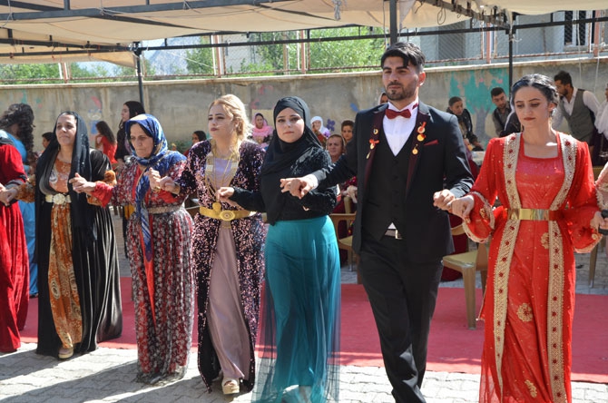 CHP'li Koparan'ın mutlu günü 20