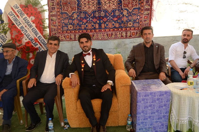 CHP'li Koparan'ın mutlu günü 29