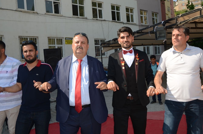 CHP'li Koparan'ın mutlu günü 32