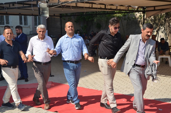 CHP'li Koparan'ın mutlu günü 36