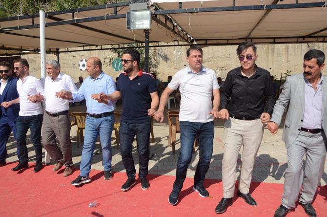 CHP'li Koparan'ın mutlu günü 38