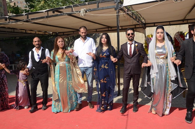 CHP'li Koparan'ın mutlu günü 48