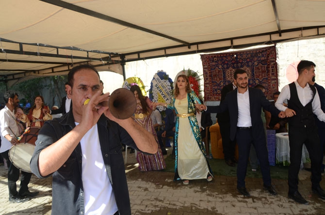 CHP'li Koparan'ın mutlu günü 64