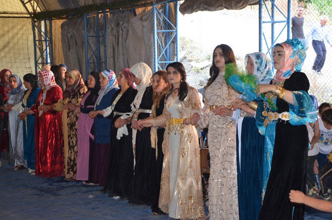 Ediş ailesinin mutlu günü! 8