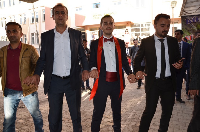 13-14-2017 Mayıs Ayı Hakkari Düğünleri 36