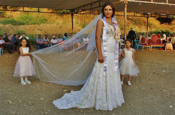 ABD'den Çukurca'ya gelin geldi 24