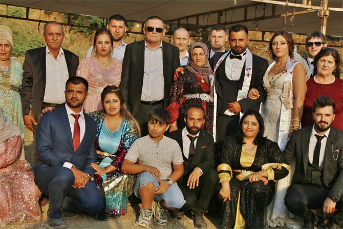 ABD'den Çukurca'ya gelin geldi 27