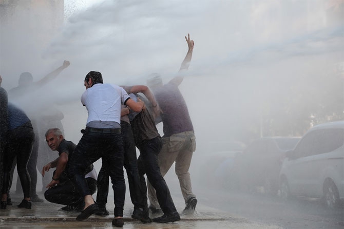 3 kentte kayyum protestoları 16