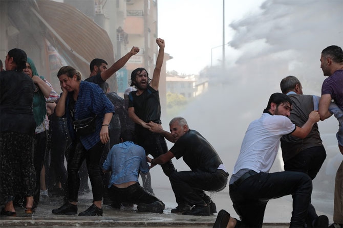 3 kentte kayyum protestoları 17