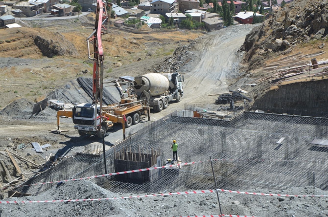 Hakkari üniversitesinin 2. Etabı başladı 6