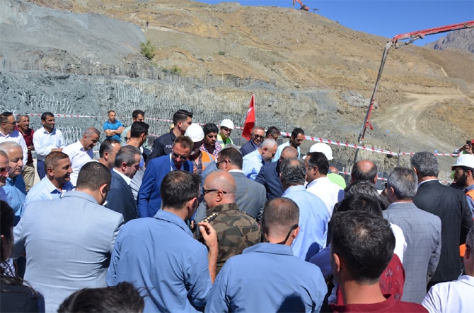 Hakkari üniversitesinin 2. Etabı başladı 9