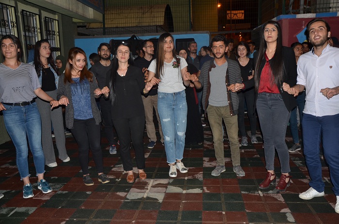 Hakkari'de Öğretmen ve Öğrenciler İftar Yemeğinde buluştu 8