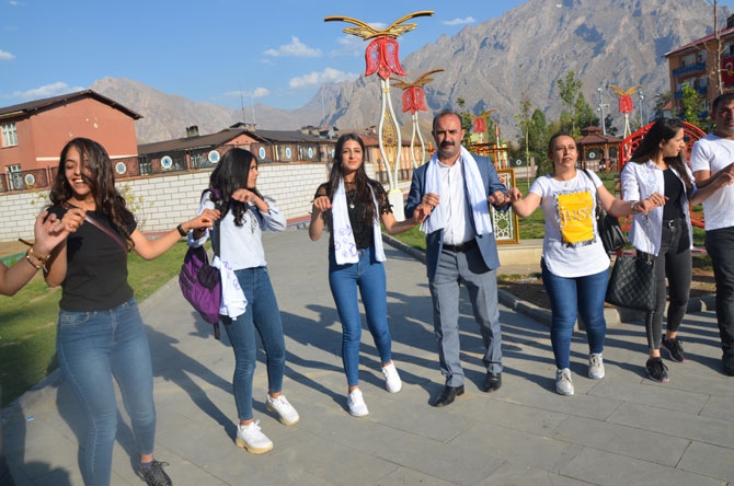 Hakkari’de ‘Barış şöleni’ 7