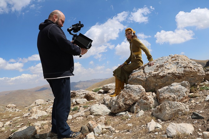 Hakkari'deki berçelan yaylası'nda moda çekimi 10