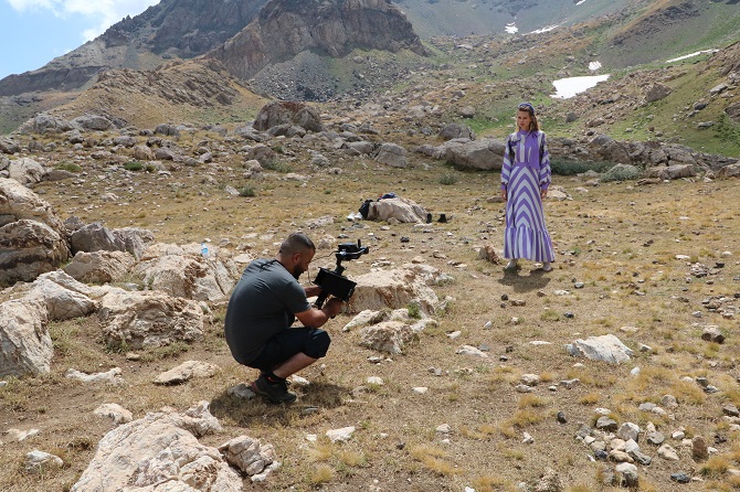 Hakkari'deki berçelan yaylası'nda moda çekimi 14