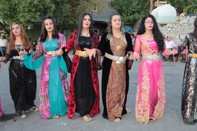 Arslan Ailesinni mutlu günü! 68