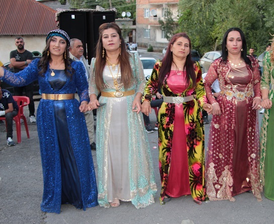 Arslan Ailesinni mutlu günü! 70