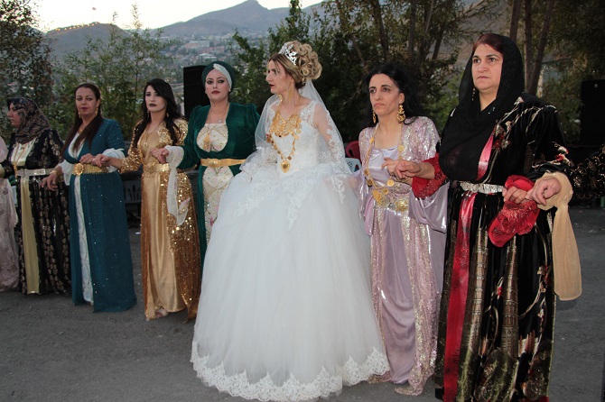 Arslan Ailesinni mutlu günü! 73