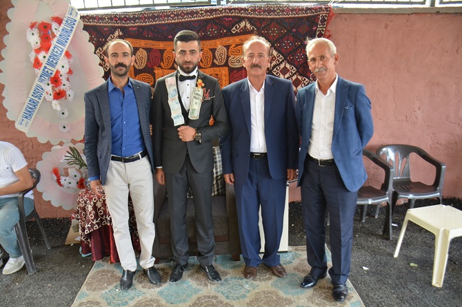 Kaya ailesinin mutlu günü! 10