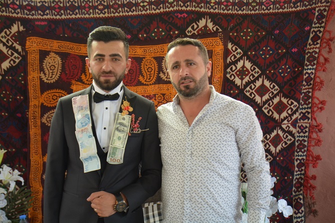 Kaya ailesinin mutlu günü! 13