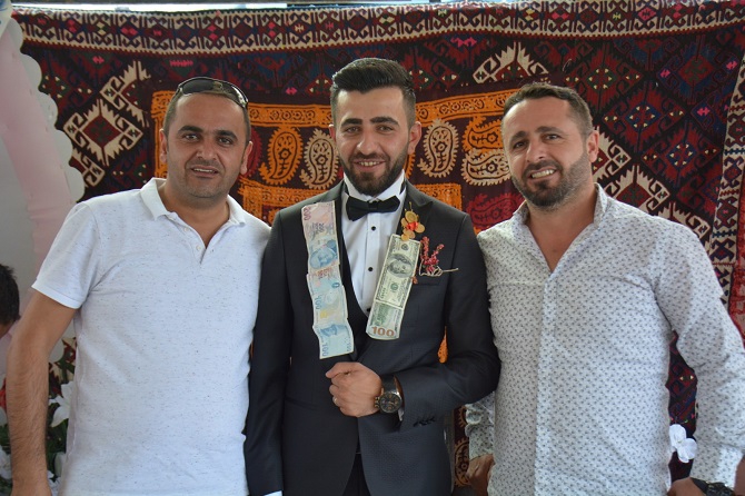 Kaya ailesinin mutlu günü! 2