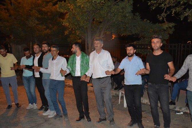 Kaya ailesinin mutlu günü! 30