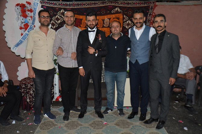 Kaya ailesinin mutlu günü! 32