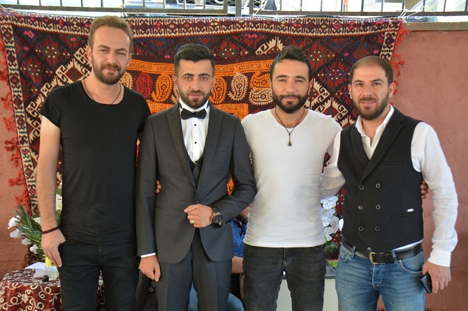 Kaya ailesinin mutlu günü! 35