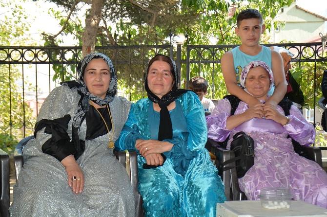 Kaya ailesinin mutlu günü! 37