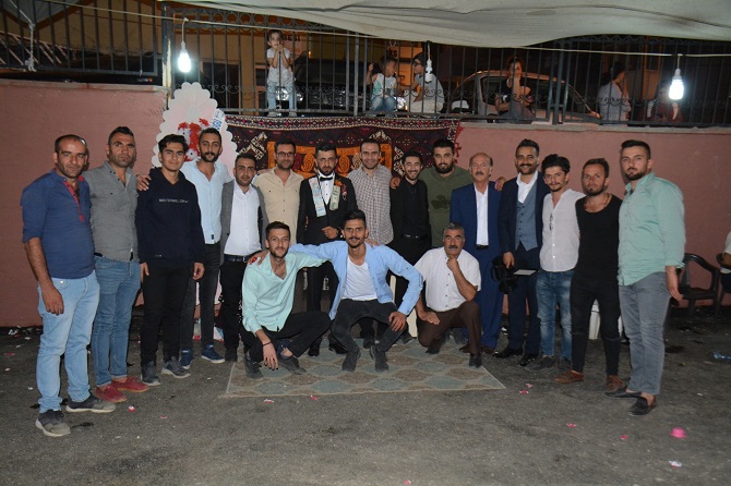 Kaya ailesinin mutlu günü! 9