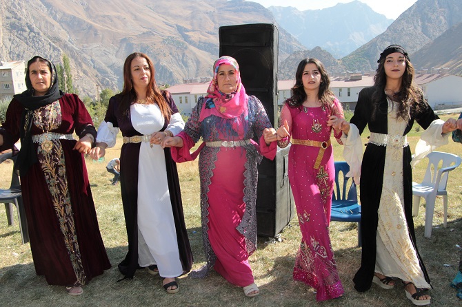 Arslan Ailesinin mutlu günü! 27