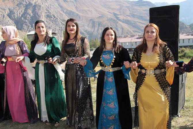 Arslan Ailesinin mutlu günü! 28