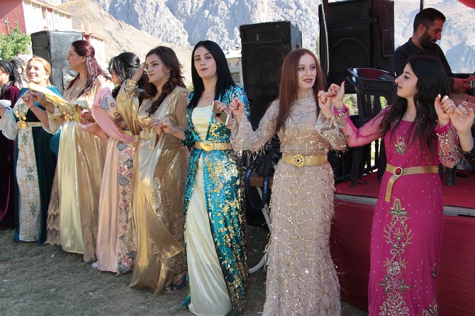 Arslan Ailesinin mutlu günü! 42