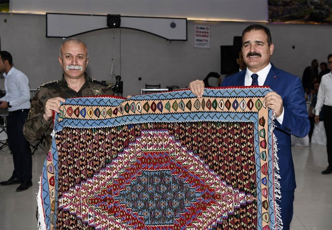 Hakkari Emniyet Müdürü Dilberoğlu veda etti! 15