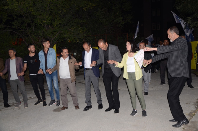 KESK’ten Hakkari’de dayanışma gecesi 15