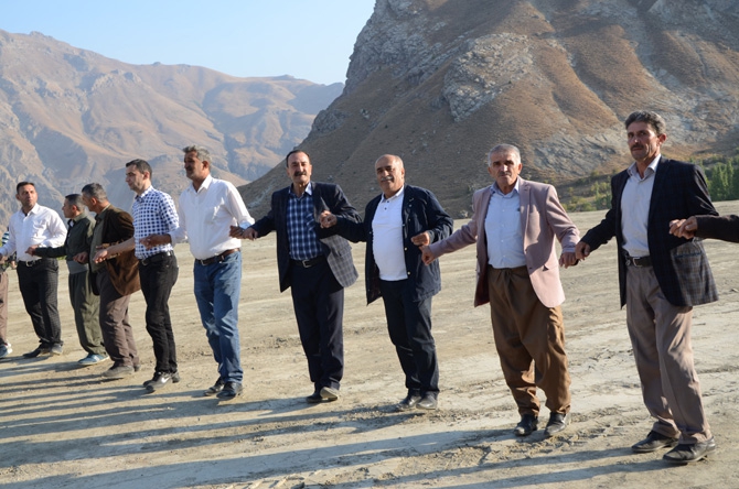 Pala Ailesinin mutlu günü! 24