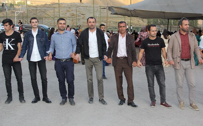 Zeydanoğlu ailesinin mutlu günü 19