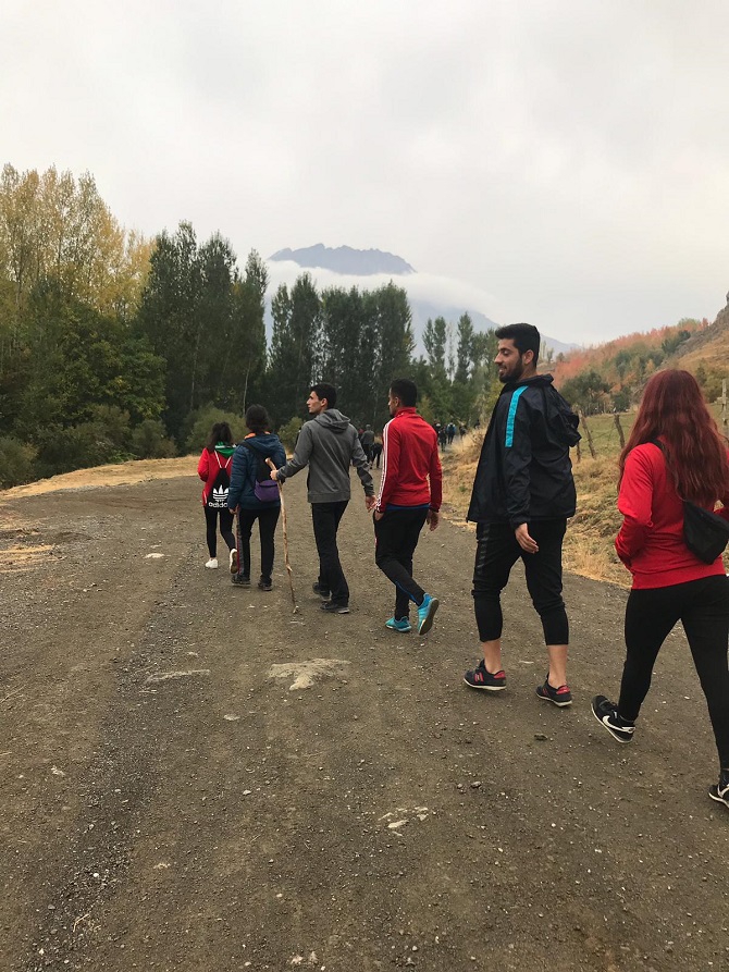 Hakkari Üniversitesi Başkanlığınca doğa yürüyüşü gerçekleştirdi. 8