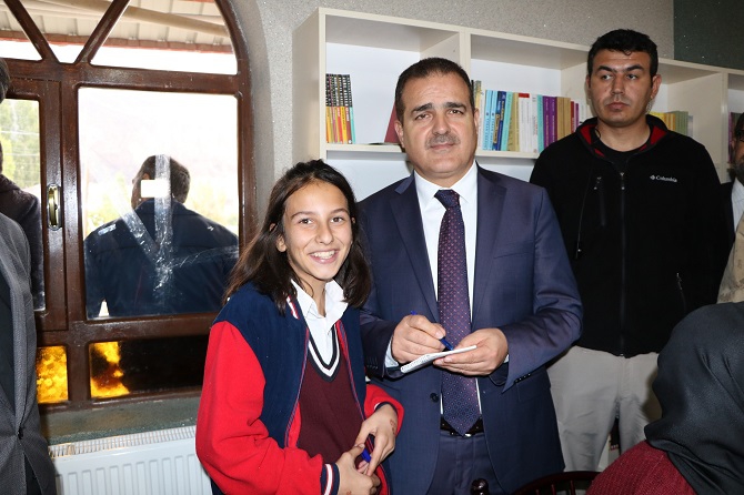 Hakkari'de Kütüphane, 112 çağrı merkezi ve park açılışı 13