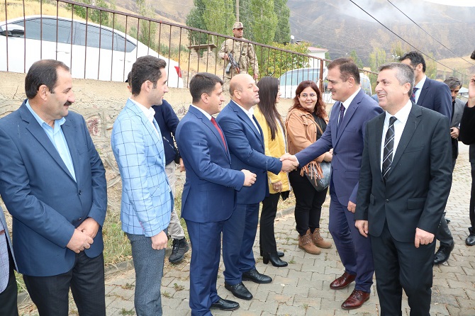 Hakkari'de Kütüphane, 112 çağrı merkezi ve park açılışı 20