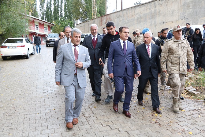 Hakkari'de Kütüphane, 112 çağrı merkezi ve park açılışı 25