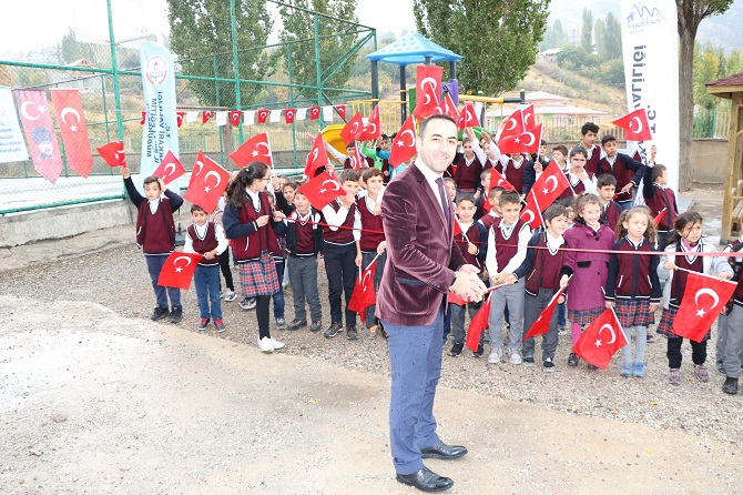 Hakkari'de Kütüphane, 112 çağrı merkezi ve park açılışı 26