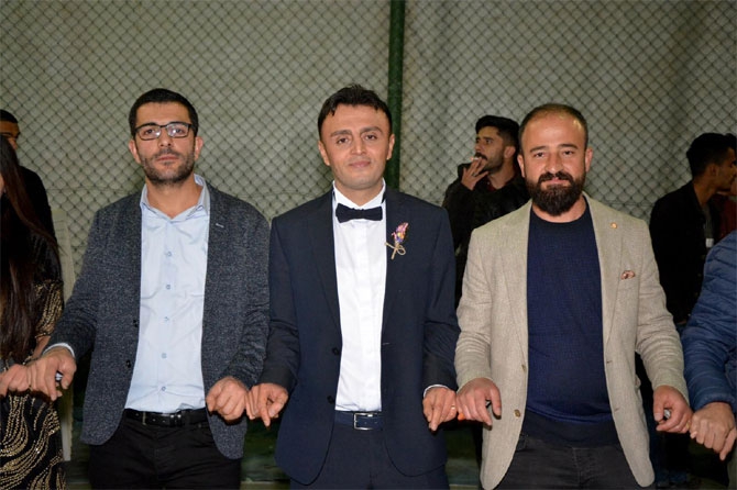 Selçuk ve Taş ailelerinin mutlu günü 12