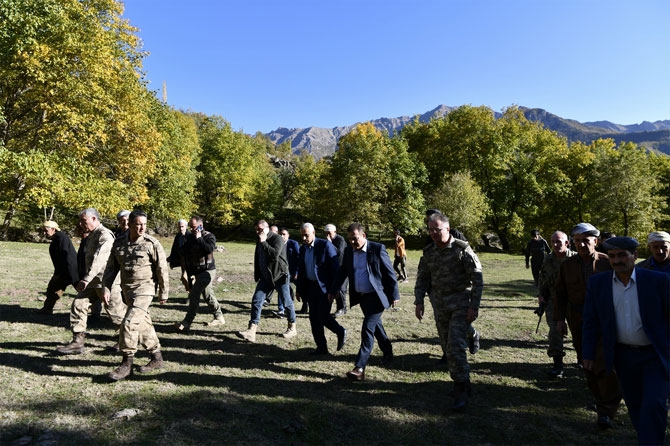 Vali Akbıyık Aktütün ve Konur köylerini ziyaret etti 12
