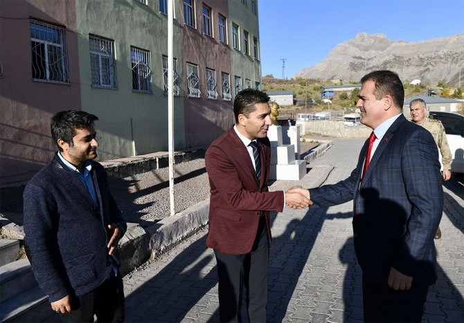 Vali Akbıyık Aktütün ve Konur köylerini ziyaret etti 13